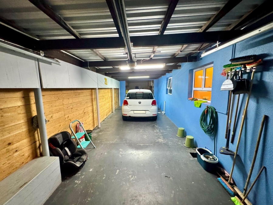 To Let 3 Bedroom Property for Rent in Wavecrest Western Cape